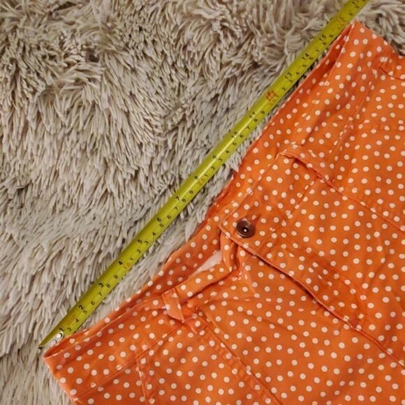 Cute orange and white polka dotted Splendid shorts - Picture 6 of 8
